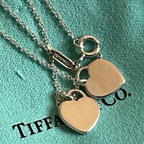Authentic Tiffany Double heart necklace - Picture 7 of 9